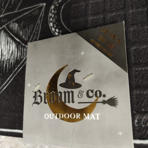 Broom & Co. Seeing Eye Planchette Outdoor Welcome Mat - Picture 2 of 2